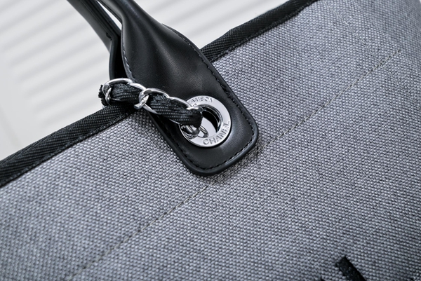 シャネルバッグ角部分ディテール